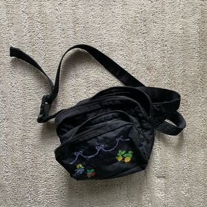 BAGGU Embroidered Bag